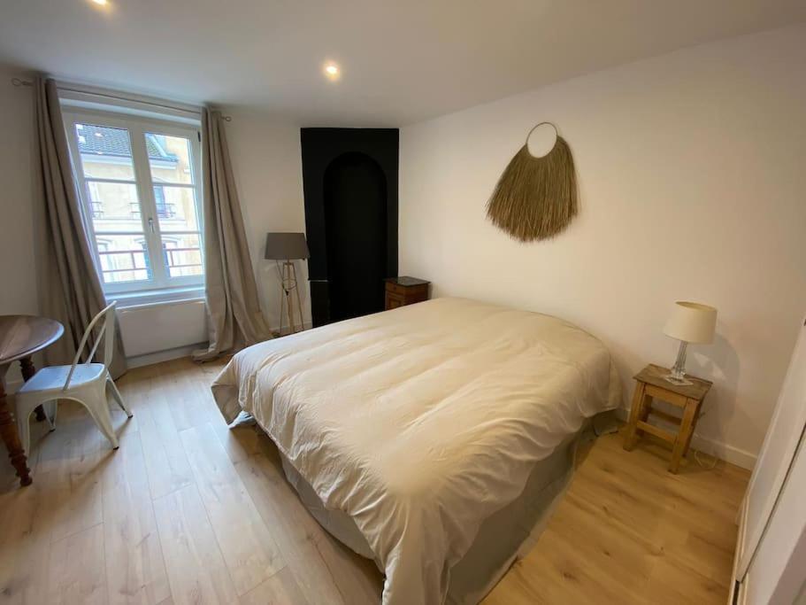 Ferienwohnung Le Charles III Nancy Exterior foto